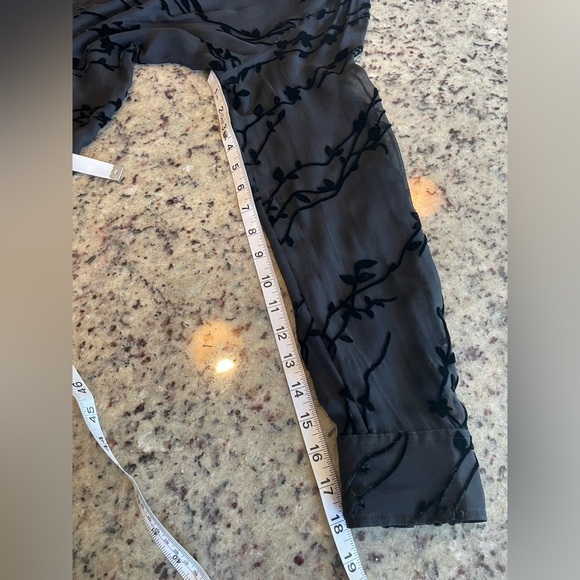 Women’s Y2K express Il velvet burnout button up blouse size M - Picture 7 of 7